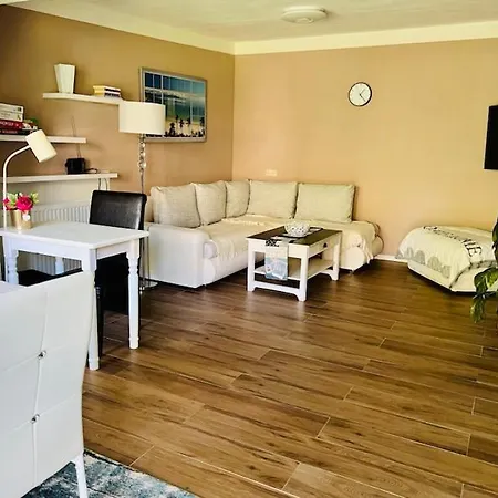 Vakantiehuis Ferienwohnung Haus Lena Mit Garten Im Grunen Umland Von Berlin