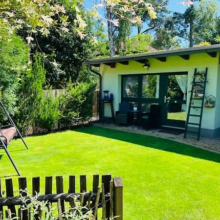 Ferienwohnung Haus Lena Mit Garten Im Grunen Umland Von Berlin Birkenwerder